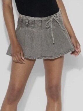 Wild Fable Gray Acid Wash Denim Pleated Mini Skort Size 0